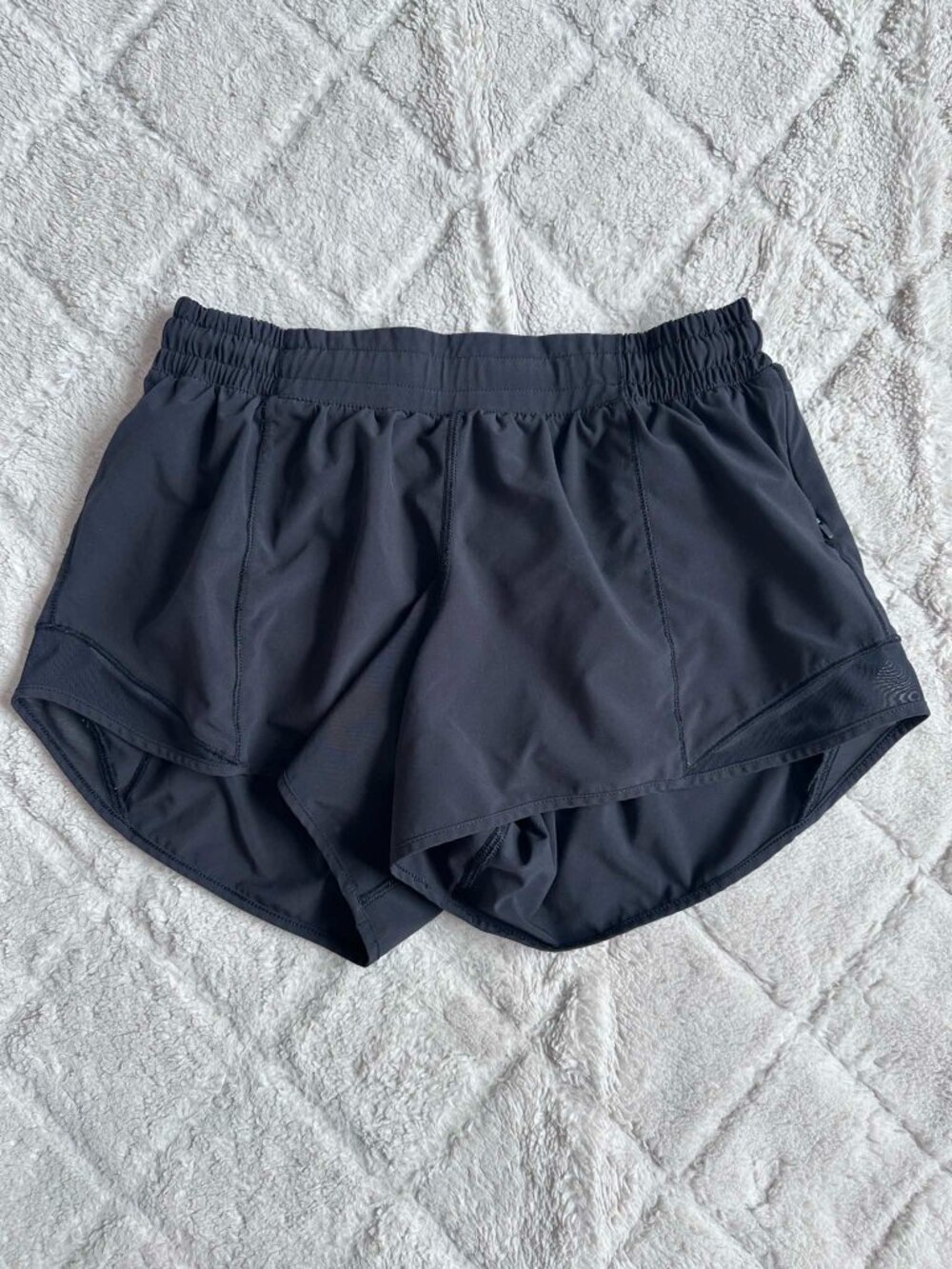 Lululemon | Black Hotty Hot Shorts II | Size 8 - Picture 2 of 10